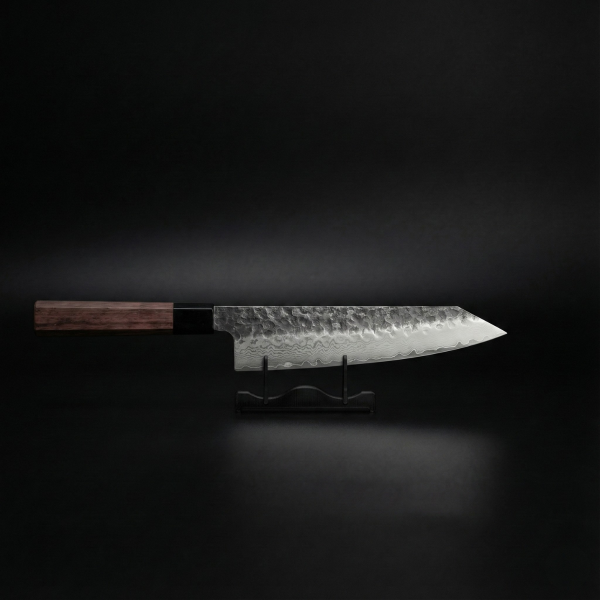 Couteau de chef martelé de style japonais – 20 cm profil équilibré