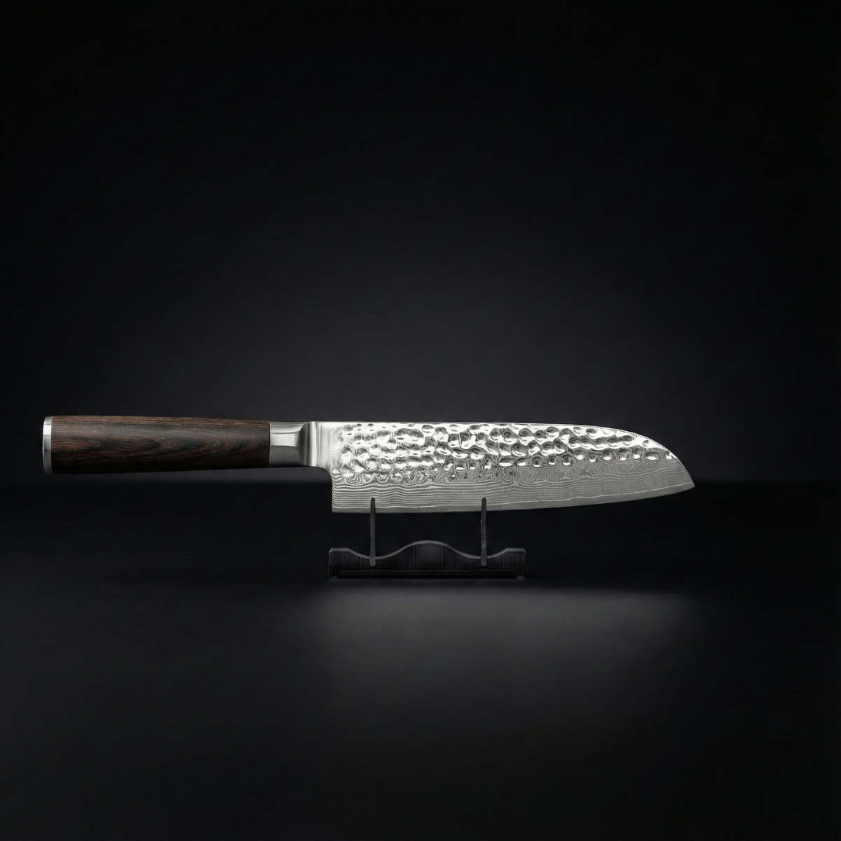 Couteau santoku martelé de style japonais – 18 cm lame de précision