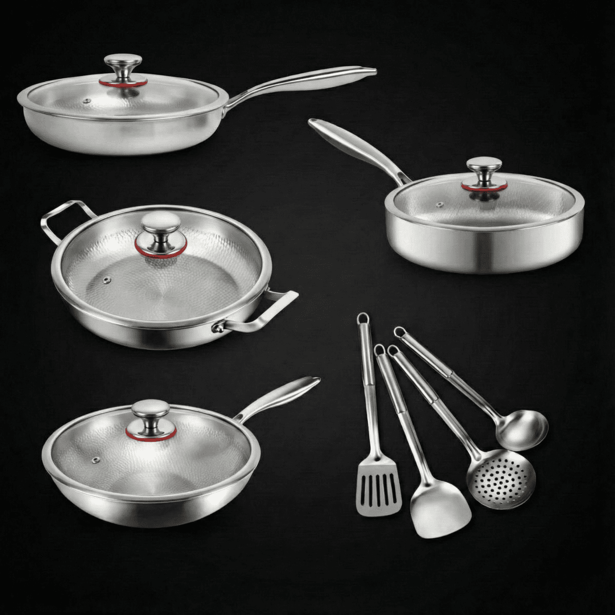 Set familial en Titane martelé : 4 poêles & ustensiles