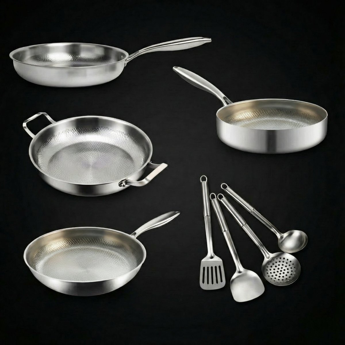 Set familial en Titane martelé : 4 poêles & ustensiles