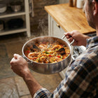 Marmite en titane martelée profonde