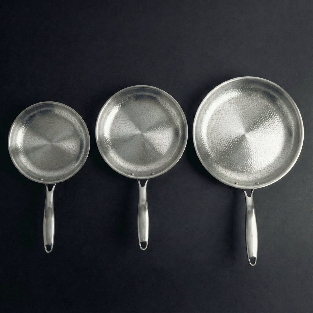 Set de poêles en Titane martelé – 3 pièces